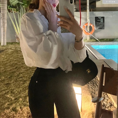 르솜 프릴 브이넥 벌룬 루즈핏 코튼 블라우스 (화이트) 봄 가을 핀턱 주름 제이플로우