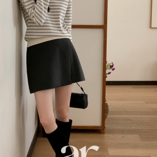 심플 베이직 버튼 랩 미니 스커트 sk7495