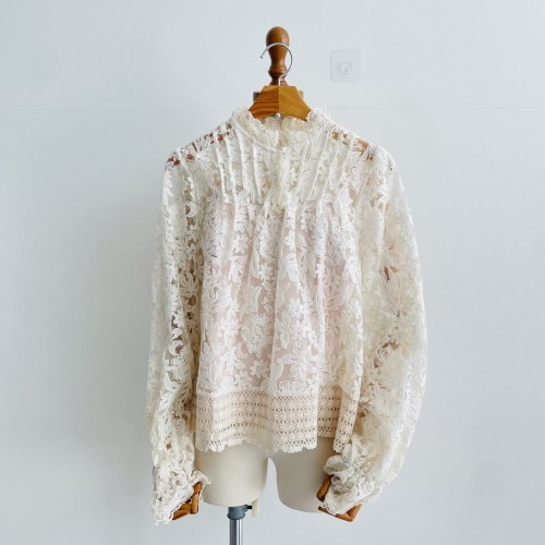 크롭 시스루블라우스 플라워 레이어드 펀칭 망사 블라우스