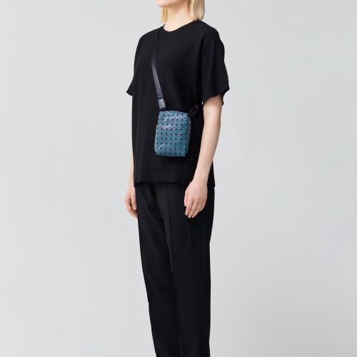 바오바오 숄더백 BEETLE ROUGH AG441